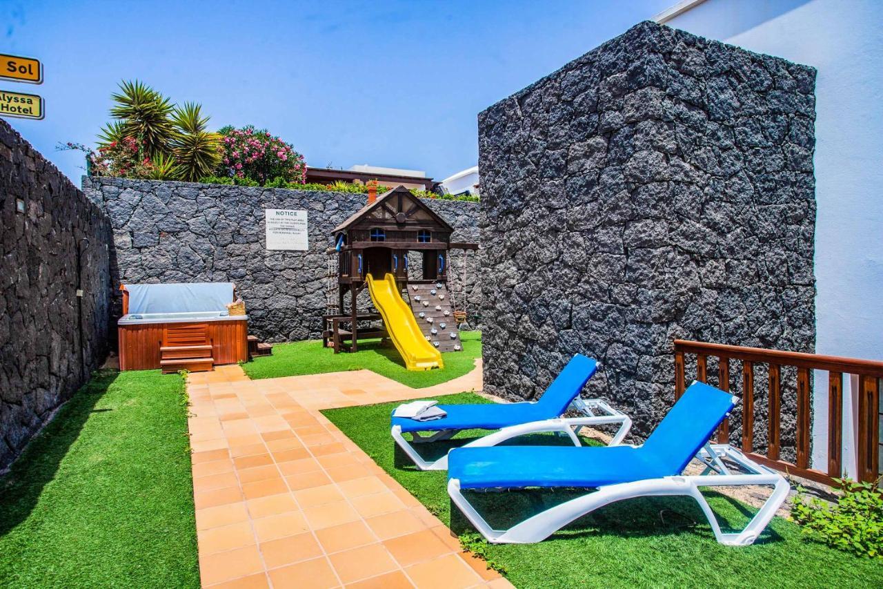 Villa Amina Плая Бланка Екстериор снимка